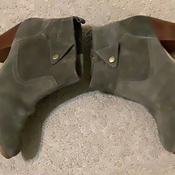 🦋NWOB DIBA brown suede ankle boots, as 8.5 - Picture 6 of 6